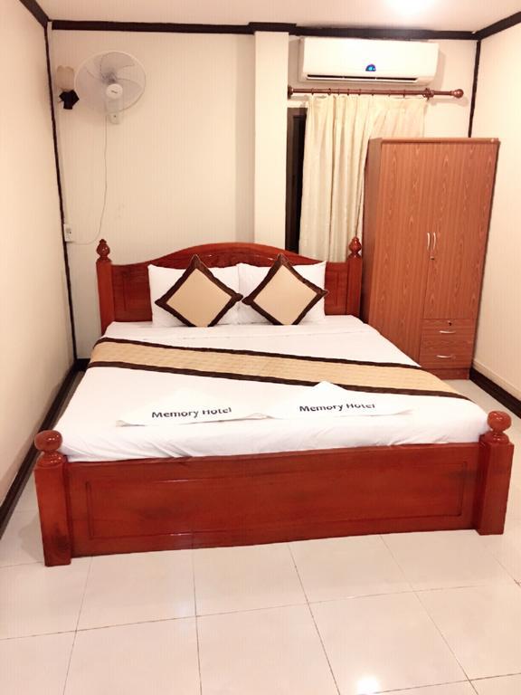 Vientiane Backpackers Hostel Exterior foto