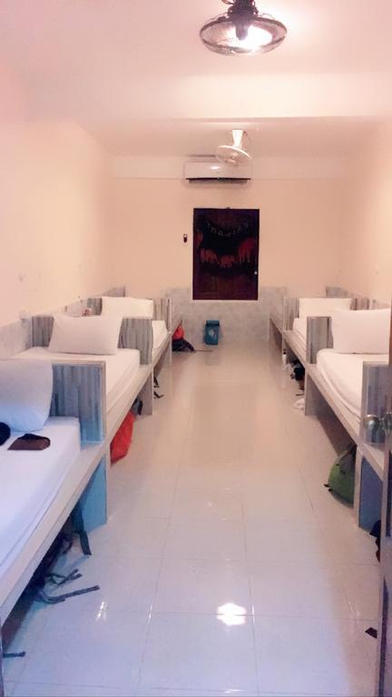 Vientiane Backpackers Hostel Exterior foto